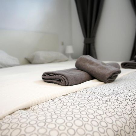 Perla Seven Apartments And Rooms Πλάγια Ντε Πάλμα Εξωτερικό φωτογραφία